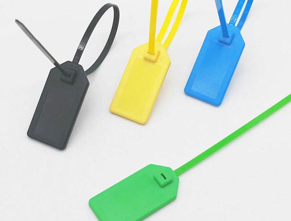 超高頻扎帶rfid標(biāo)簽:高效追蹤與安全偵測的完美結(jié)合